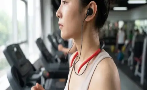 168 sweatproof sports headphones for gym treadmill workout